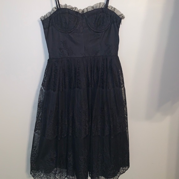 Twenty One Lace Dress - Picture 1 of 8